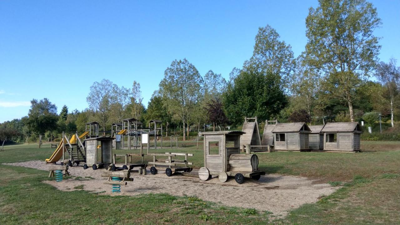 Camping Le Caussanel 호텔 Canet-de-Salars 외부 사진